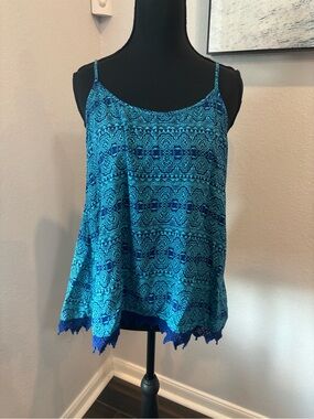 Mossimo Supply Co Blue Geometric print Tank Top with Embroidered Hem